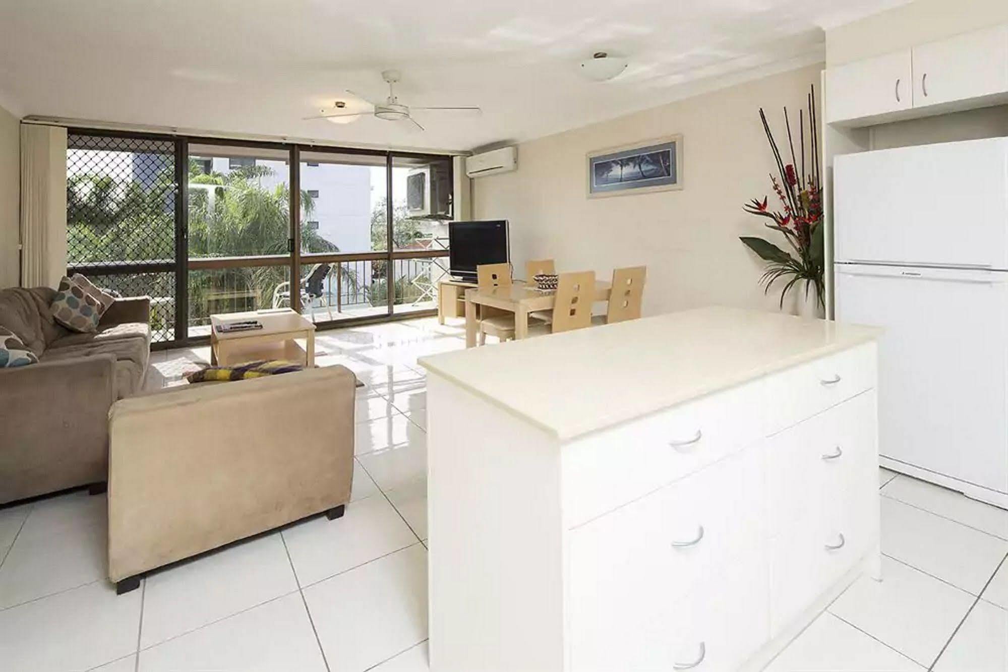 Burleigh Palms Holiday Apartments Gold Coast Exterior foto